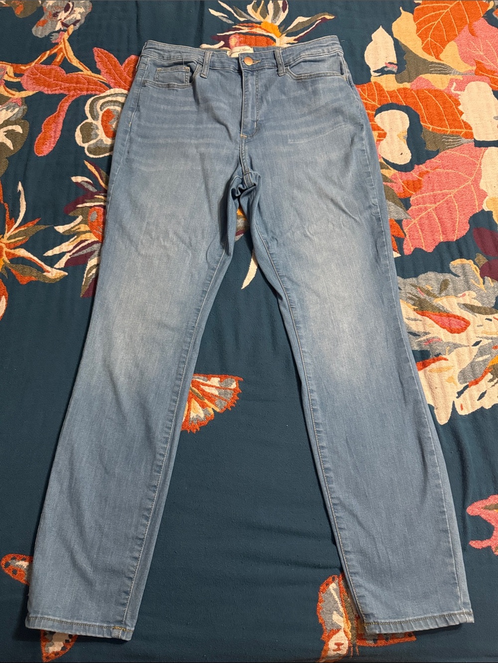 Universal Thread Light Blue High Rise Skinny Jeans